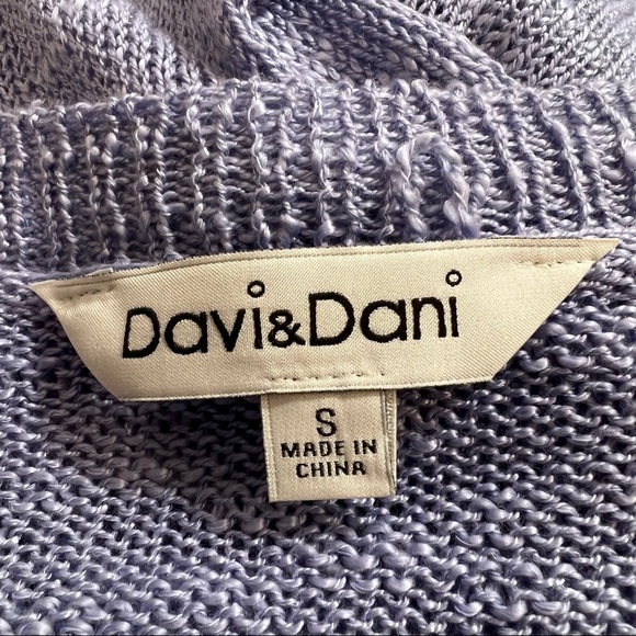 Davi & Dani Periwinkle Sheer Distressed Hem Star Sweater SZ S - Picture 9 of 13